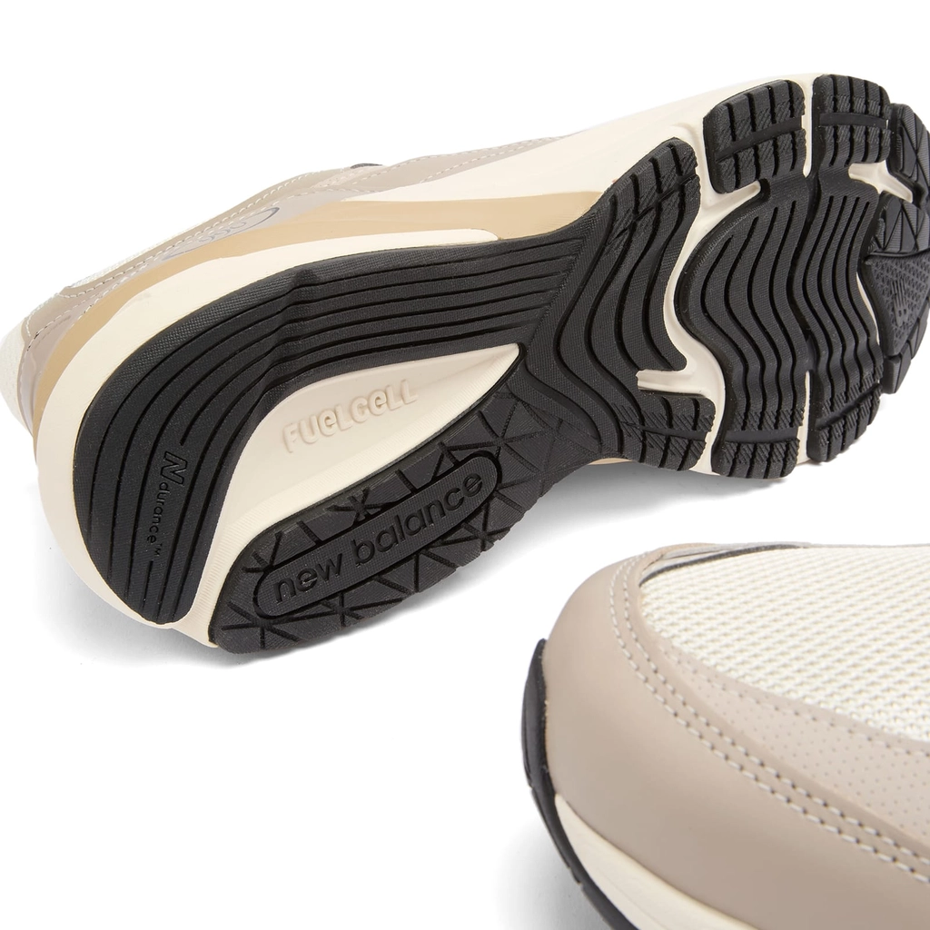 New Balance U990MM6 Sneaker - Made in USA Oatmeal